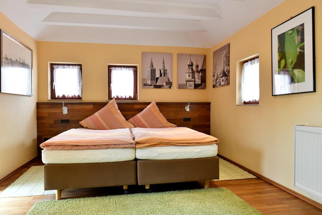 Landhotel Schwarzes Ross Steinsfeld Szoba fotó