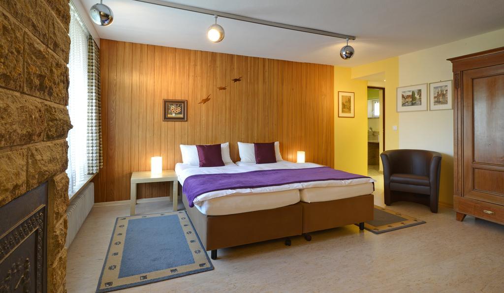 Landhotel Schwarzes Ross Steinsfeld Szoba fotó