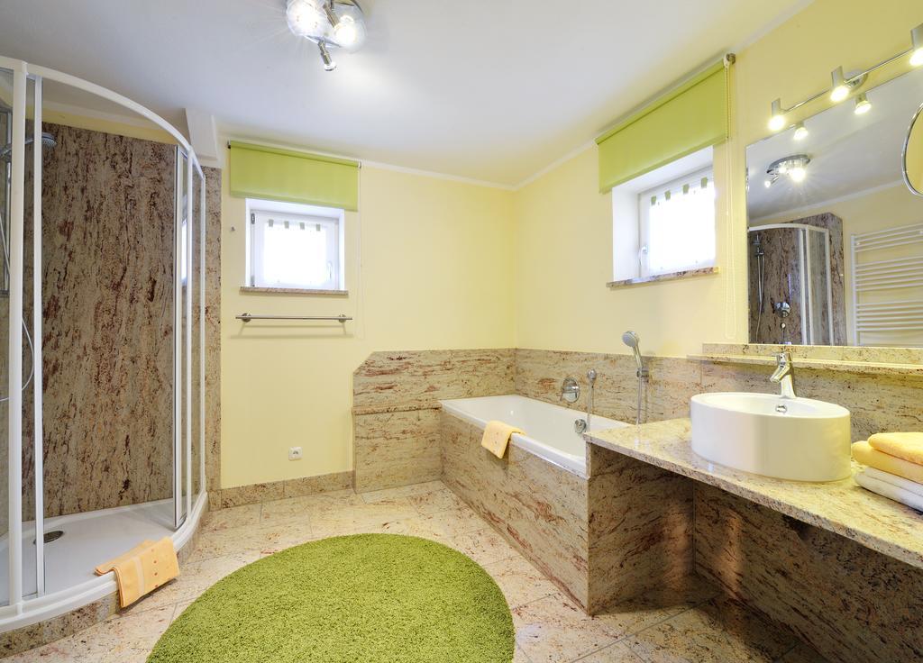Landhotel Schwarzes Ross Steinsfeld Szoba fotó